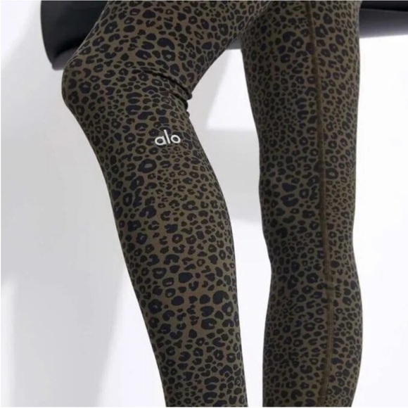 ALO High Waisted Cheetah Animal Print Vapor Leggings Women’s Size XS - Picture 1 of 12